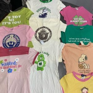 Women’s small / Xs graphic tees ten pairs